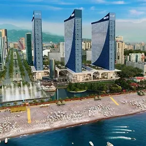 Deluxe In Orbi 5* باتومي