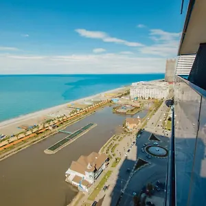 Orbi City Center Sea View 5* باتومي